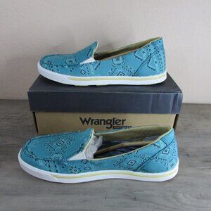 Wrangler Women's Retro Slip On Loafer Sneaker Shoe Turquoise Blue Bandana